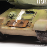 Сборная модель ZVEZDA Советский средний танк Т-34/85, подарочный набор, 1/35 артикул ZV-3687П