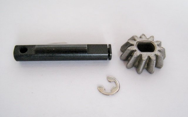 Шестерня с валом редуктора [Spiral Input Gear] артикул DAE2068