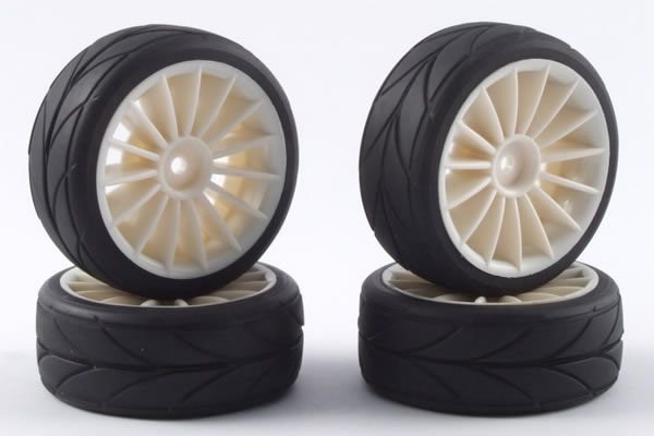 15-Spoke Touring Car Wheel & Tyre Set артикул FAST0082W